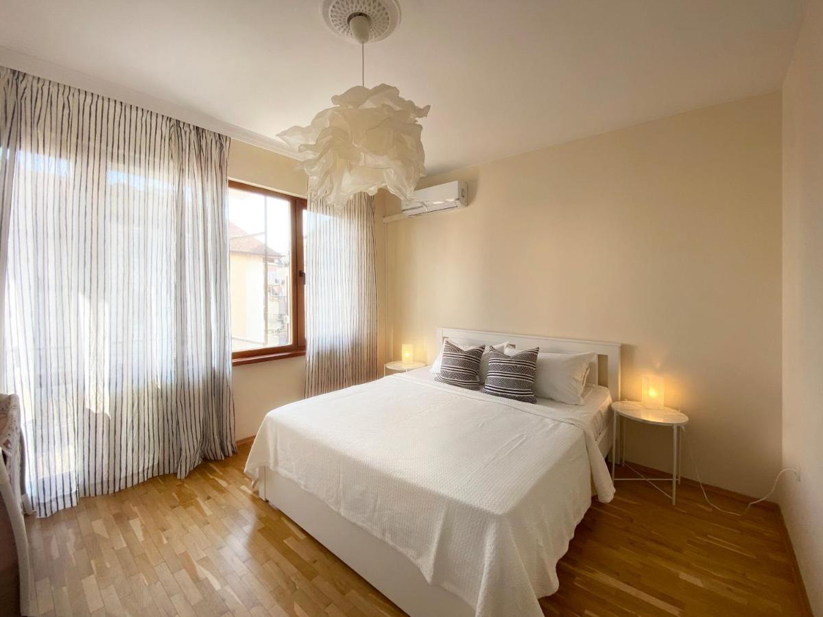 Lovely Apartment With Balcony In Pomorie Old Town By Flat Mаnаger Екстер'єр фото